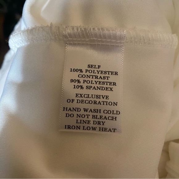 BANDIT AND THE BABE White Plunge Long Sleeve Beach Dress w/ Gold Accent-Large - Picture 9 of 10